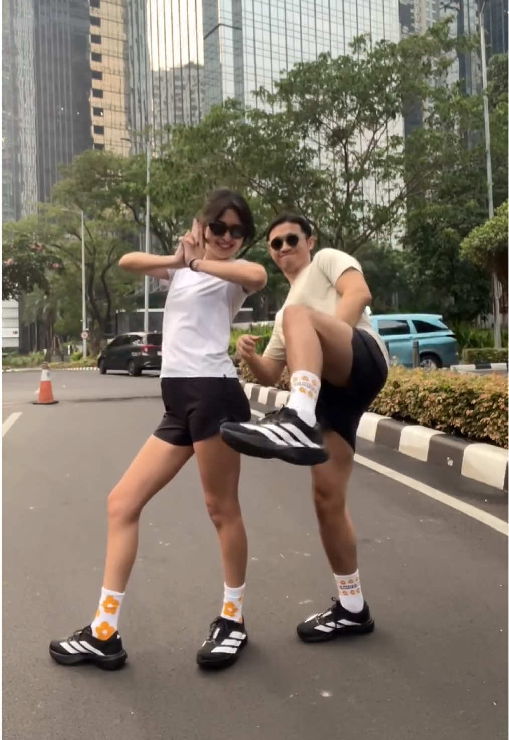 Fitcheck karna couple pake Adidas Evo SL🥰 #fitcheck #adidasevosl #sigmakicks