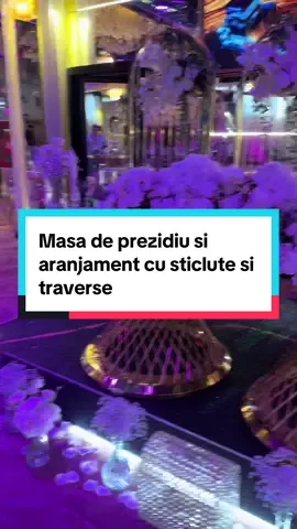 Consider ca este foarte important pentru eveniment este sa avem flori naturale pe masa, trebuie sa ne bucurăm de fiecare clipă de frumusețe 🌸 #emidelabuchetto #florarieonline #florariebucuresti #florariabuchetto #aranjamentsticlute #masadeprezidiu #traverse 