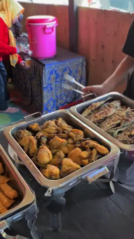 prasmanan apa reguler kak semua ready disego enaknya pantai klayar😂 #larasati2 #pantaiklayar #homestaypantaiklayar #pacitanjawatimur #bandarseafood #pantaiklayar24jam #fyp 