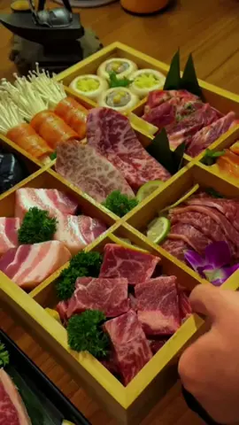 Late dinner with grilled meat party at home after work 🥩🥩🥘🤤 #Cooking #cookingathometiktoktv #meat #beef #asmr #fyp #Foryou 