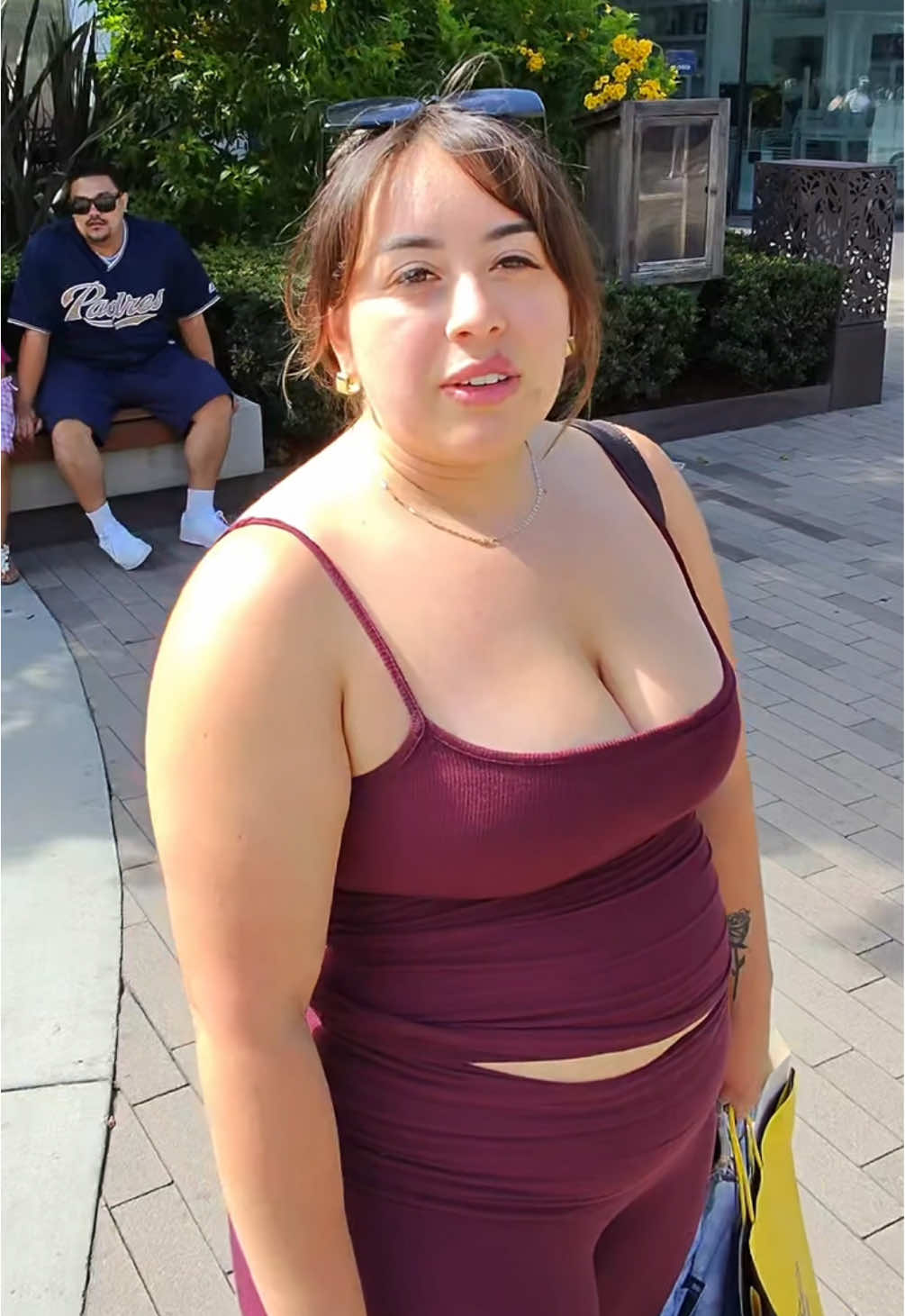 Meeting a gorgeous woman! 