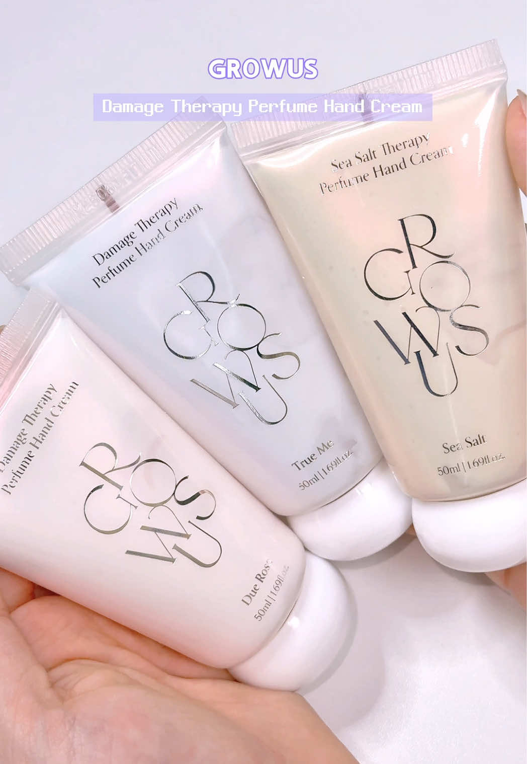 #제품제공 아니 향이 너무 좋은데요••? @Growus [ 그로우어스 ] - 데미지 테라피 퍼퓸 핸드크림 🌷듀로즈: 플로럴 계열의 우아함과 로즈머스크의 풍성함을 담은 향 ☁ 트루미: 머스크 플로럴 계열의 부드러움과 독창적인 잔향이 어우러진 향
️🪵 씨솔트: 시트러스와 우디 계열의 청량하고 바닷바람의 숨결을 담은 향 그로우어스에서 올영 1위 트리트먼트의 향을 담은 핸드크림을 출시했어요! 고급진 장미향의 듀로즈, 포근한 비누향의 트루미, 오묘한 우디향의 씨솔트 총 3가지 향으로 구성되어 있답니다🤍 보습력도 좋고 발림성도 부드러워서 건조할 때마다 요 핸드크림만 찾게 되는 거 있죠🥹 특히나 건조한 겨울에 동반자가 될 듯한 예감이••• ⋆｡ °✩⋆ ˚｡ ⋆୨୧⋆ ｡˚ ⋆✩° ｡⋆ ❗️7월 29일 화요일 단 하루❗️ 올리브영에서 오늘의 특가로, 15,000₩ ➝ 7,900₩ 절반 가격에 구매하실 수 있으니까요!  관심있으신 분들은 올영으로 go go ••• 💗 #그로우어스 #데미지테라피 #씨솔트테라피 #올영세일추천템           