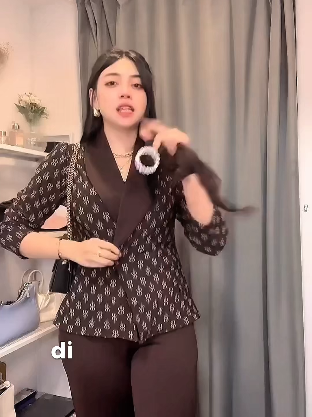 🎉 SETELAN MEWAH 3IN1 CUMA SEGINI!! 🎉 Dapet 1 set: BELT + ATASAN + BAWAHAN, knit adem premium, gak bikin ngebul meski siang bolong 🔥 4 warna kece: Mahogany, Maroon, Denim & Hitam — tinggal pilih, tinggal C.O! #SetelanKoreanStyle #OutfitCewekKekinian #livetiktokforyoupage #cewekhemat #KnitPremiumNyaman #OOTDKoreaLook #BajuCewekMurahLucu #LiveKoreaStyle #setelancewek #BajuViralTikTok #guncang88promo #guncang88 #wib #OOTDKekinian