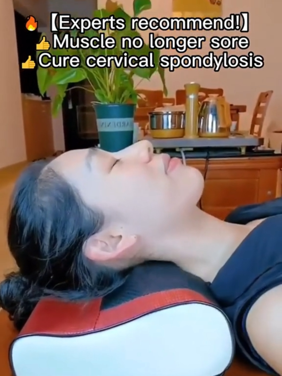 Isang kinakailangang massage pillow para sa sedentary na paggamit, ang imitasyon ng kamay ng tao ay malambot at matatag, na nagbibigay-daan sa iyo upang masahe at mapawi ang stress anumang oras #massage #massager #massagepillow #homemassage #pillowmassager #homemassagepilow #bestpillow #goodthing #tiktok #fyp #pillowmassageneck #tiktokshopcrossborder #carmassagepillow