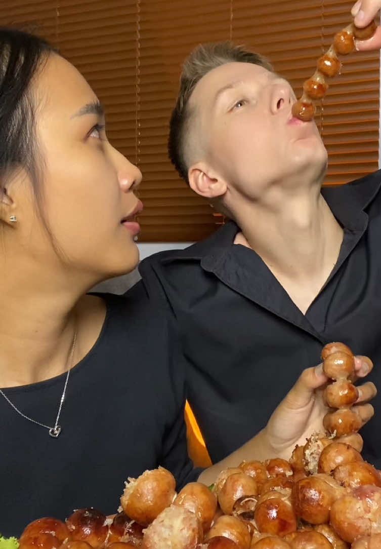 กินไส้กรอกต้องกินคู่กับพริกเขียวเท่านั้น กินกับพริกหยังข่อยกะรับบทเผ็ดคือเก่า 😂🥹