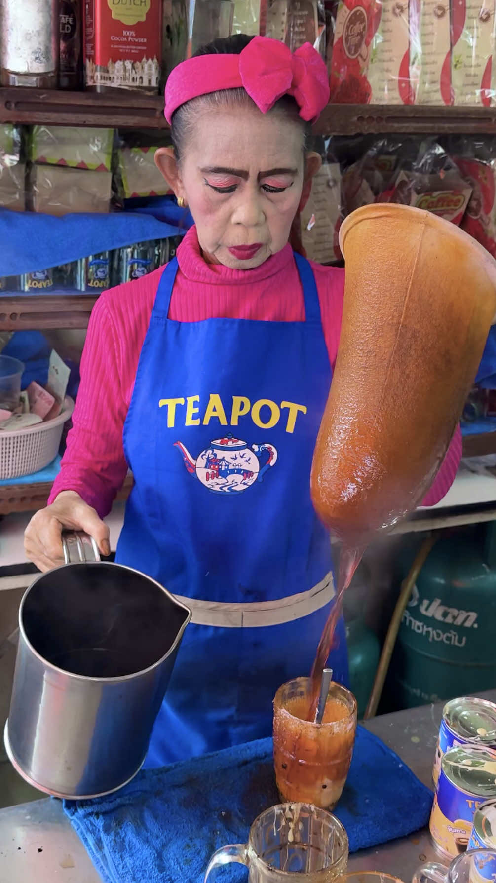 Bangkok Aunty Makes Iced Milk Tea 🔍 Business name  ป้าปากแดง กาแฟโบราณ  📍Address Sao Chingcha, Phra Nakhon, Bangkok 10200 💵 Price  40 Baht/$ 1.15 USD