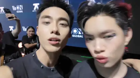 DỄ THƯƠNG QUÁ NÊN XIN PHÉP GIỮ CLIP GỐC HONG EDIT NHÁ 🥹🥹 anh em thì để tự hôn chứ 2 dợ chồng mình là phải mỗi người hun 1 cái 💋  #dookieu #haidangdoo #phapkieu #xuhuong #fyp 