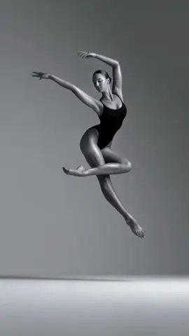 Behind the beauty is the unremitting effort 🩰#photography #balletphotography #fyp #art 