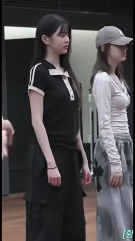 WONYOUNG PRACTICE ROOM OUTFITS 🔥 SHE'S SO SOO PRETTY 😎 #wonyoung #jangwonyoung #ive #fyp #foryoupage #foryou 