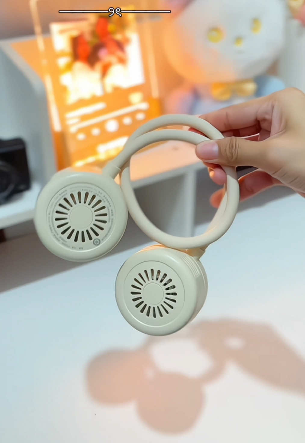 the best neck fan for surviving the heat #neckfan #jisulifeneckfan #portableneckfan #jisulife 