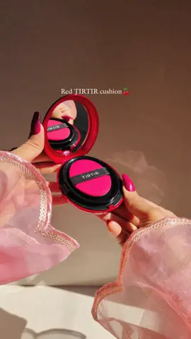 One of the best cushion foundation that I can’t stop using🤭💗 . . . @tirtir.official @tirtir_influencers  #tirtir #cushionfoundation #cushionviral #glowingskincare #glowtobedifferent #viraltiktok 