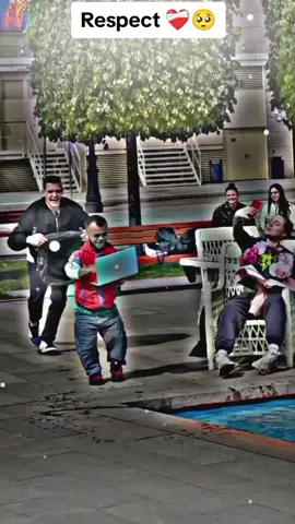 Respect people 🥺🤔💸🥰#respect #respectvideos #ternding #foryoufage #unfrezzmyaccount #greenscreen #unitedstates 