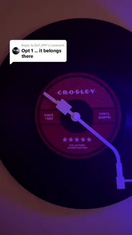 Replying to @GUT_PFP finally got a clock for my room #fyp #roomdecor 