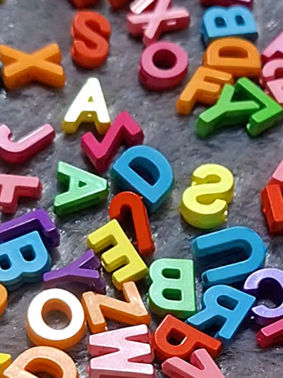 St Kunkka 20g/pack of 12mm Multicolor Acrylic Letters with wide opening for DIY Projects #letterbeads #beads #alphabetbeads #diyprojects #alphabet #crafts #diymaterials #stkunkkaos #beaders #artsandcrafts  #fypage #fypageviral #iramfinds #dreamcatcherog #affiliate #affiliatemarketing #creatorsearchinsights2025 