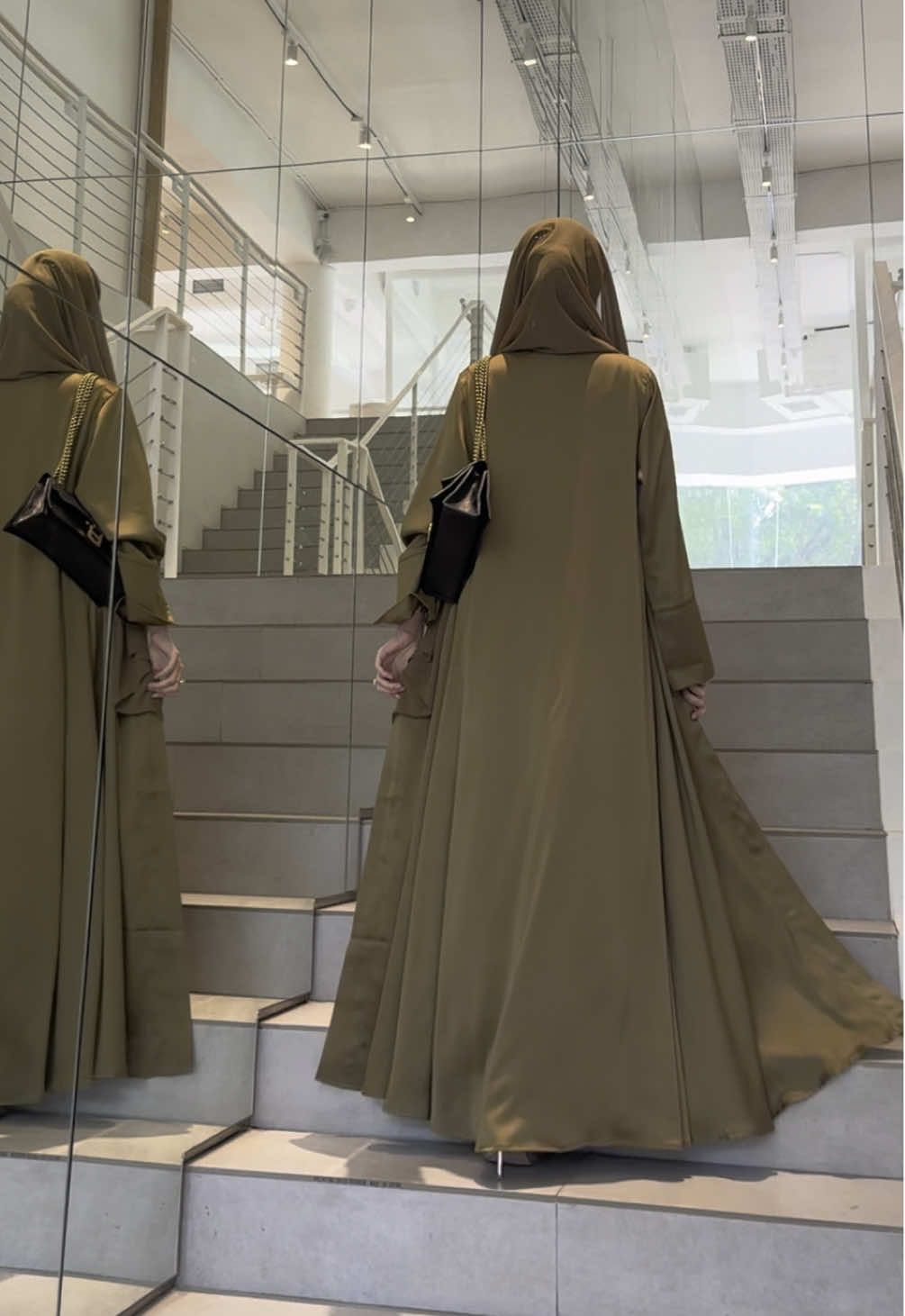 If it’s calling your name, don’t think twice. Our customers know, Zahwa pieces don’t stay long.  LIMITED EDITION ‼️ #abayastyle #OOTD #abayaindonesia #abayagirls #fypシ 