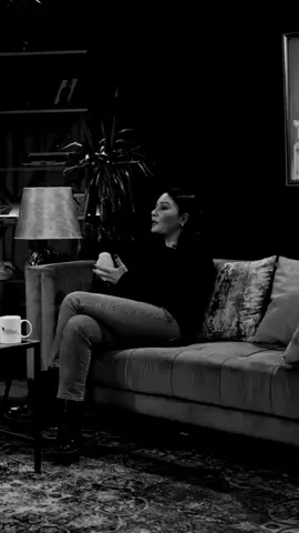 ßen hiç görmedim...  .  .  .  .  .  .  #ruhsuz #özlem #fyppppppppppppppppppppppp #felsefe #keşfetteyizzz #global #viraltiktok #dunyakesfetsin #nurgülyeşilçay #röpörtaj #agırsözler #sözlüvideolar 