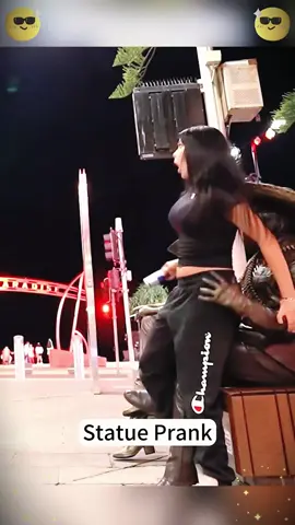 Statue prank😂😂#funny #foryou #tiktok #prank #bushman #funnyvideos #funnymoments 