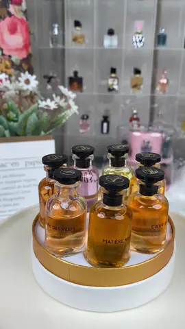 Countdown to the giveaway event. I'm sure you'll find my contact information.#miniperfume #perfumetiktok #parfume #parfumviral #perfume #parfum