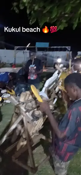 Despacito Bamboo cover @Kukulbeachfrontclub #viraltiktok #viralvideo #followers #followerseveryone #pngtiktok🇵🇬 #fyyyyypppviral #viralvideo 
