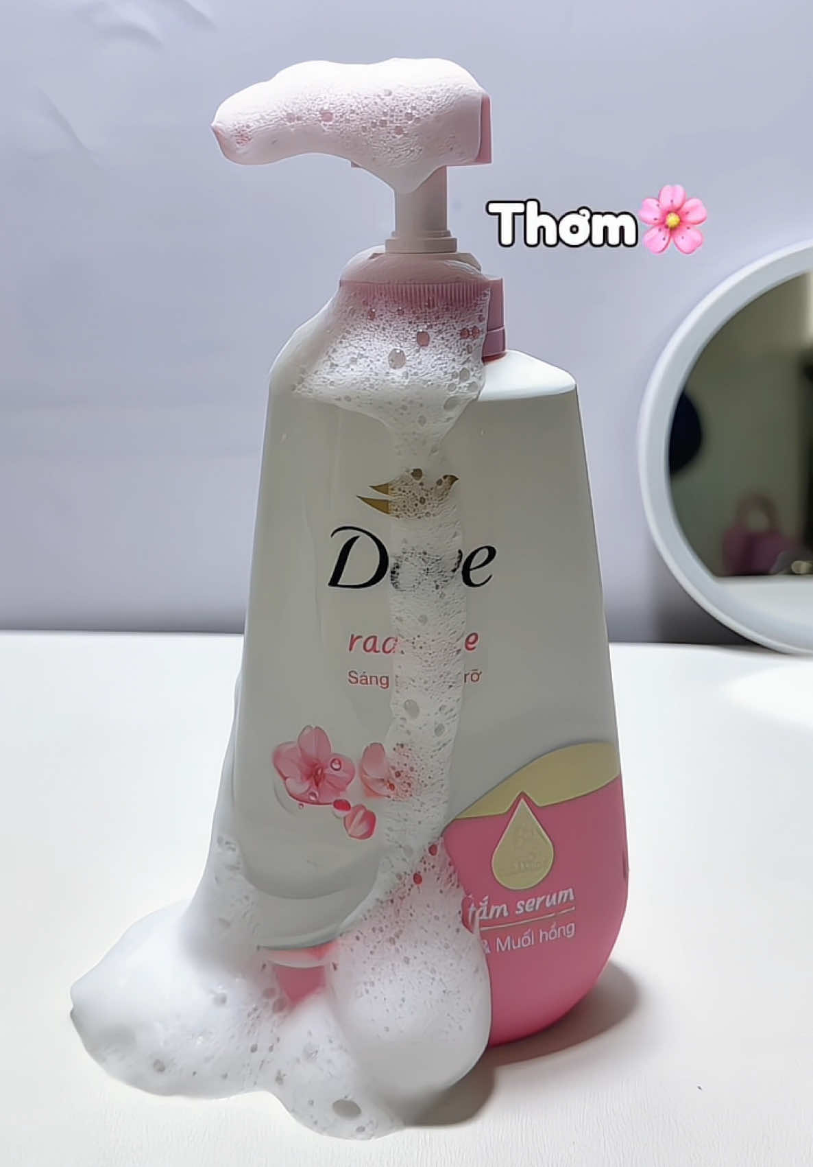 Sữa tắm seurm Dove giúp sáng da rạng rỡ #unileverchamsoccanhan #hoptaccungunilever #melivechallenge #suatam #suatamserum #dove #xh 