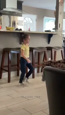 Baby’s attitude come from parents 😂😎😀#foryou #funnymoments #toddlersoftiktok #funnyvideos #babiesoftiktok 