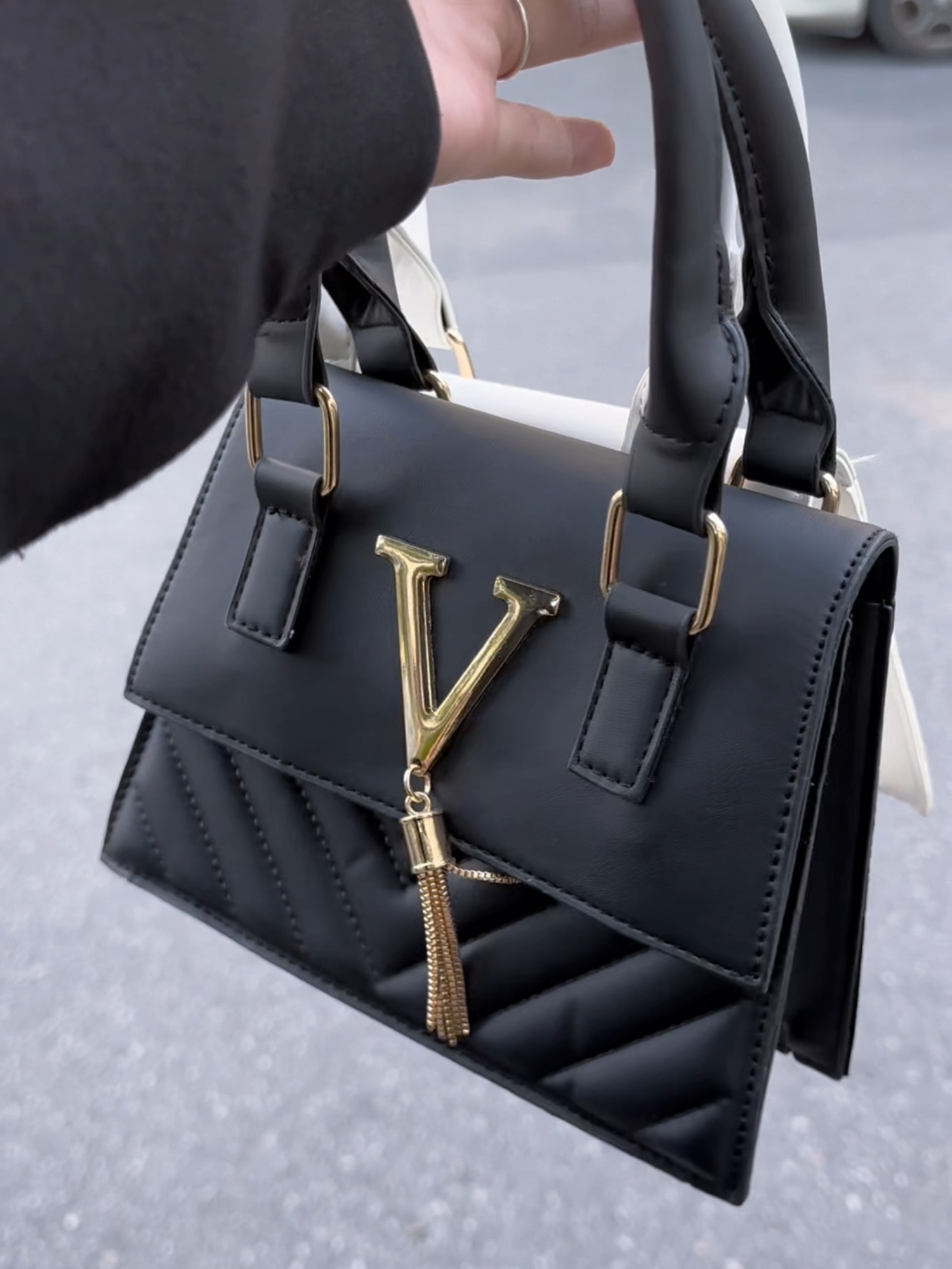 Túi xinh đeo lên là auto sang 💁‍♀️ #tui #tuixachnu #phukienthoitrang #thoitrangnu #fypage #xuhuongtiktok #viralvideo