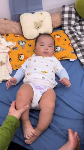 Tã quần Bobby Siêu Khô Thoáng - 100% Thoáng Khí Mega Jumbo  M112/L96/XL84/XXL76 #embedangyeu #reviewmevabe #bimchobe #bobby 