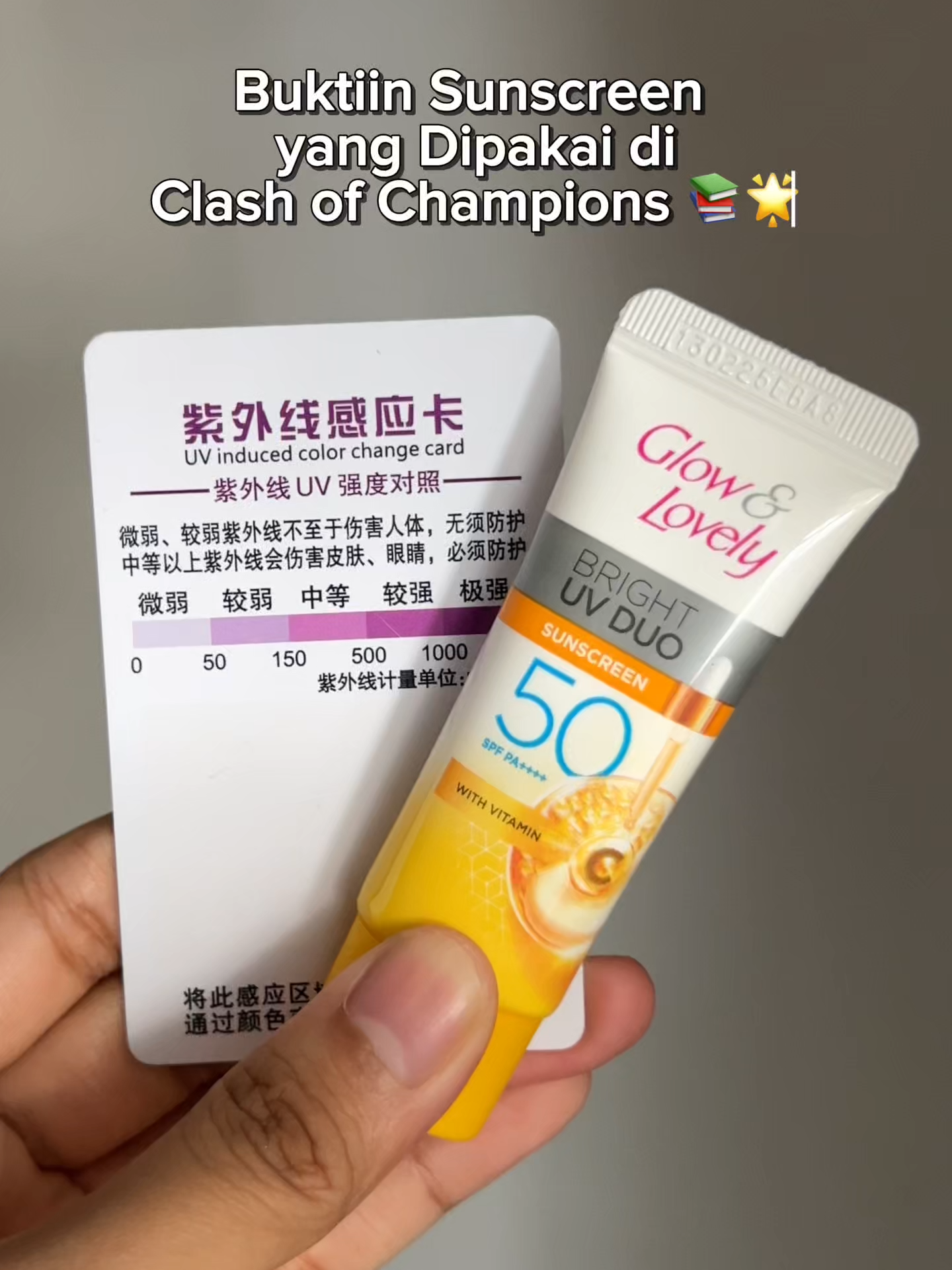 Sunscreennya nggak kaleng-kaleng, dipakai langsung buat ngungkap clue tersembunyi di Clash of Champions! 👀✨ Yuk, uv paper test Glow & Lovely Bright UV Duo Sunscreen SPF 50 PA++++ yang bisa bantu lindungi kulit kamu! Siap buktiin sendiri? Cobain sekarang! #clashofchampions #sunscreen #skincare #GlowandLovely #coc