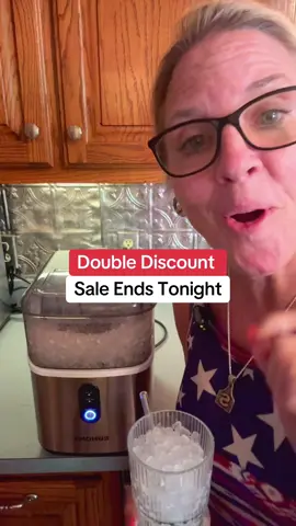 EUHOMY NUGGET ICE MAKER women and men over 35+ #ice #tiktokshopbacktoschool #Nuggeticemaker #cresentice #portableicemaker #coffeehouseice #coffeeice #dealsforyoudays #TikTokShopSummerTurnUp #SuperBrandDay #EuhomyIceMaker #EuhomySuperBrandDay