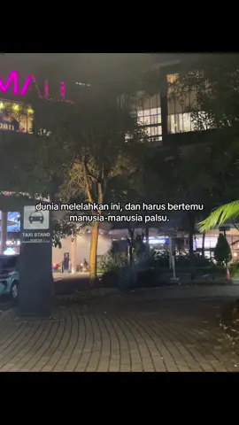 pertemanan sepalsu itu ya wkwk