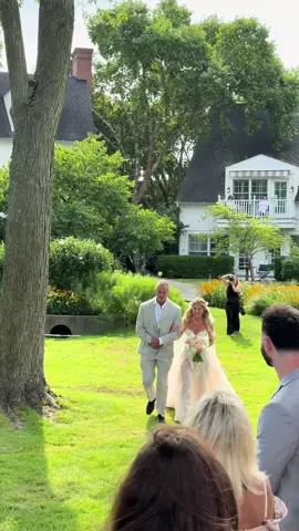 our ceremony was everything i could’ve ever dreamed of and more 🌿👰🏼‍♀️🤵🏻💍🌸🤍😭🥹 i can’t wait to watch our full vows back again and sob #wedding #ceremony #husband #wife #bride #groom #2025bride #2025wedding #summerwedding 
