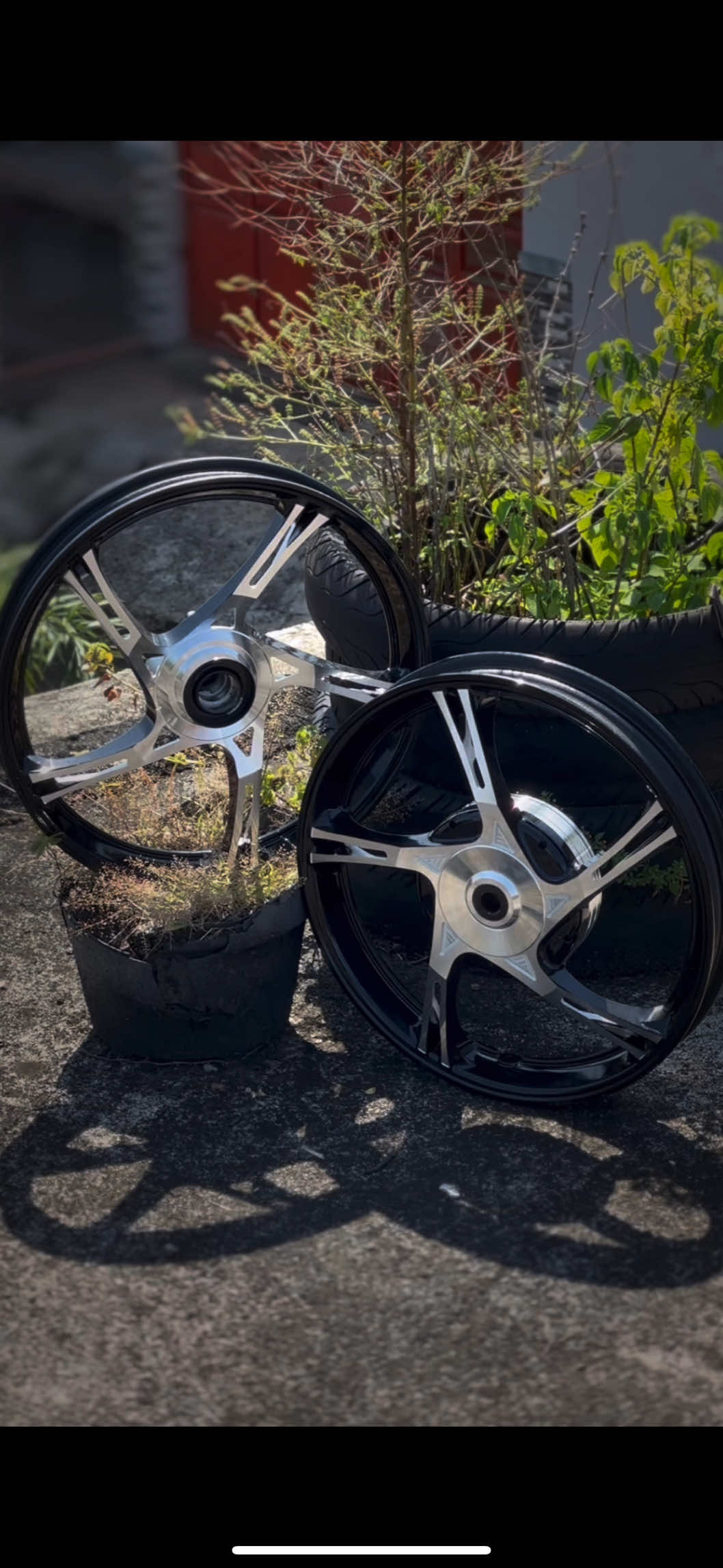 Model terlaris👌🏻 #velg #velgmotor #velgvariasi #velgmio #velgcustom #velgbubut #velgmodif #velgoricustom #velgkeren #velgmasakini #cinematicbike #pasukanmatic #maticbike_id #indosunmori #instabike #indocornerin #sunmori #under250indo #bubutns40motor #kotakudus #ns40motor #mio #miomodifikasi #miosporty #yamaha