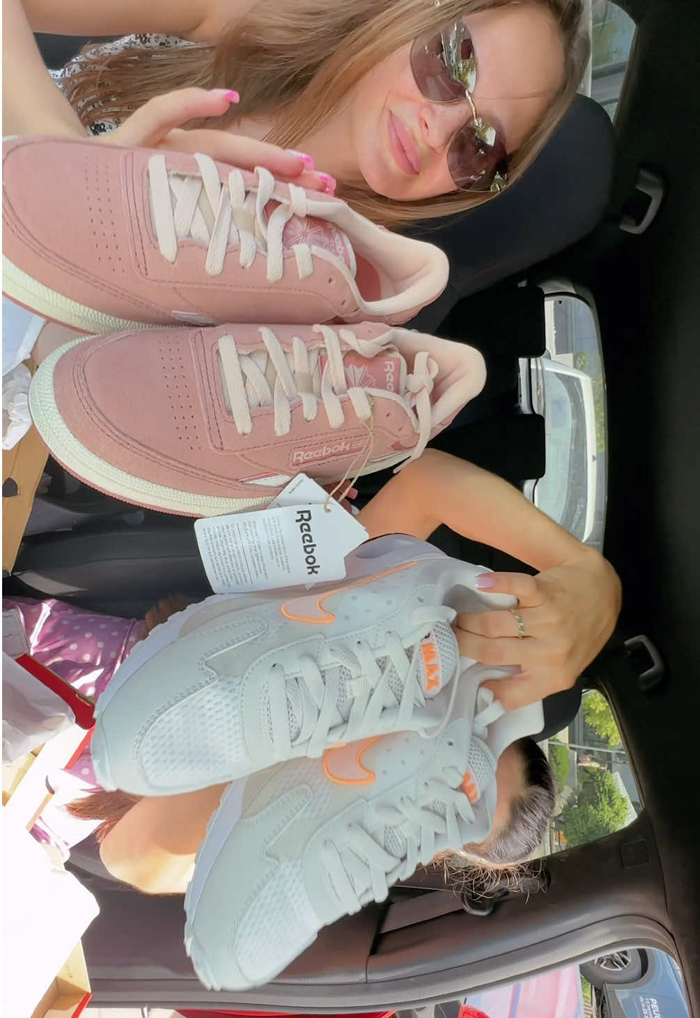 🎉 Yeyyy! E timpul pentru ceva nou! 👟 E timpul să-ți găsești... perechea de ghete perfectă – la Instreet! 💥 Fashion în doi = distracție dublă! #InstreetStyle #PerfectPair