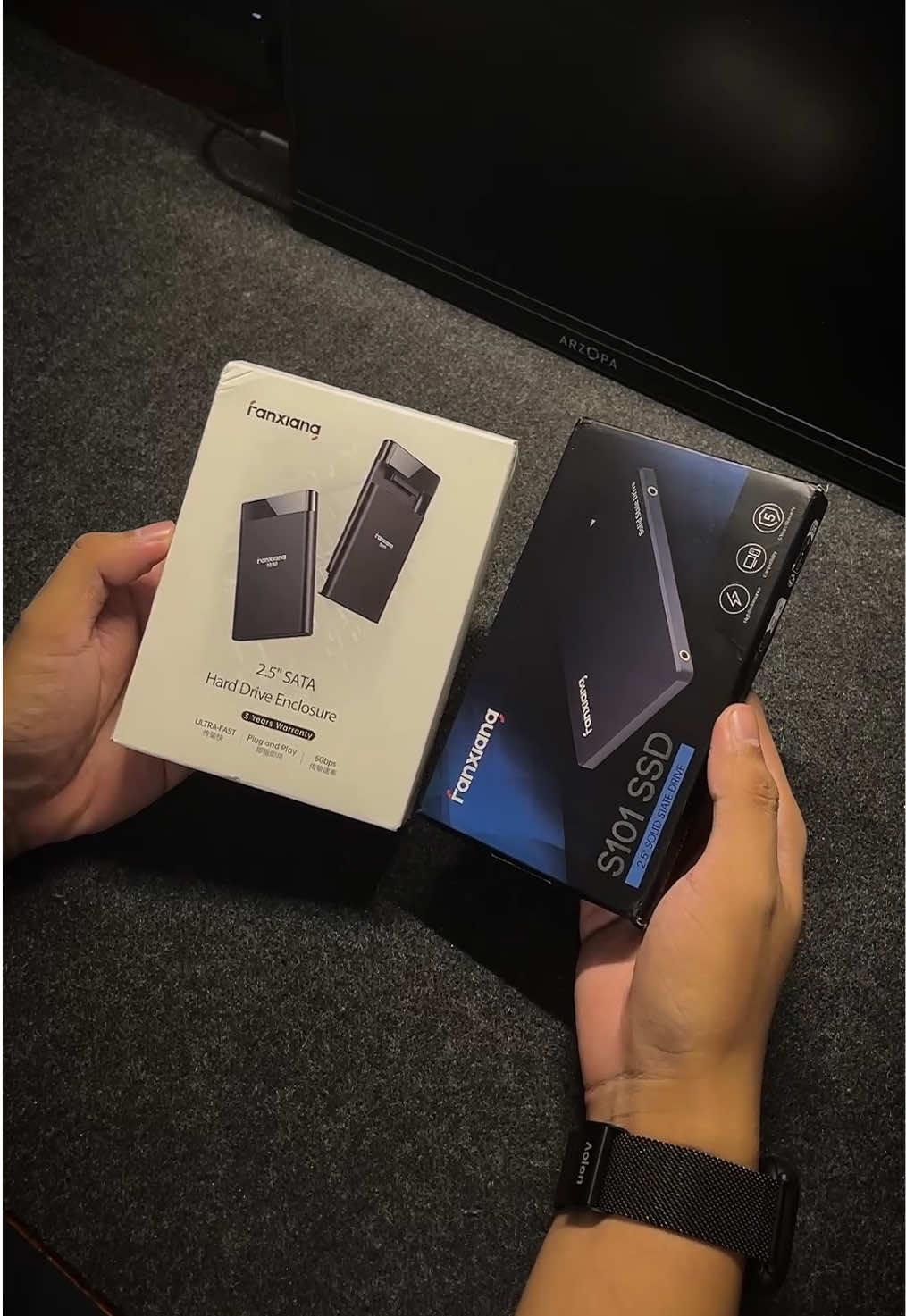 Looking for a 2.5” SATA SSD? Check this affordable one from Fanxiang. This is the Fanxiang S101 SSD, this is good enough as an additional storage for your laptop or pc, and even use it as an external storage with an enclosure. I’ll put them in the yellow basket if you’re interested. #fanxiang #storagesolutions #solidstatedrive #techtokph #tiktokbudolfindsph 