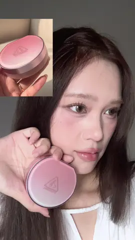 Cushion mới của 3ce sao đã zữ  zậy. Nhẹ tênh mà giữ tone cả ngày lunnn🤍💕                              #3CEVN #3andChịEm #3CEPartner #cushion