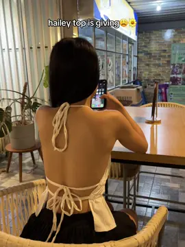 top from @Strut in Style Clothing #backless #topforwomen #summertop #toprecomendation #womenswear #womensfashion #halter #linen #fyp 