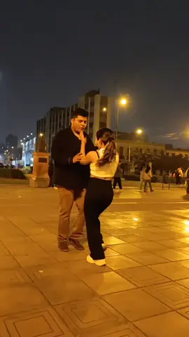 ¿Con quién bailarías esta bachata? . . . Nuevo mes, nuevo Taller de Salsa y Bachata  Inscripciones abiertas, deja un comentario para enviarte la info 😎 #bachata #bachatalovers #salsa #tallerdebaile #salsuni #baile #clasesdebaile  🧠: @Znupi  💃🕺: @chaco_script - @Isabel  @Brayan15 @Mercedes Esteban Nuñ @baile.ron @️ @Josshyana ✨ @Jimmy 