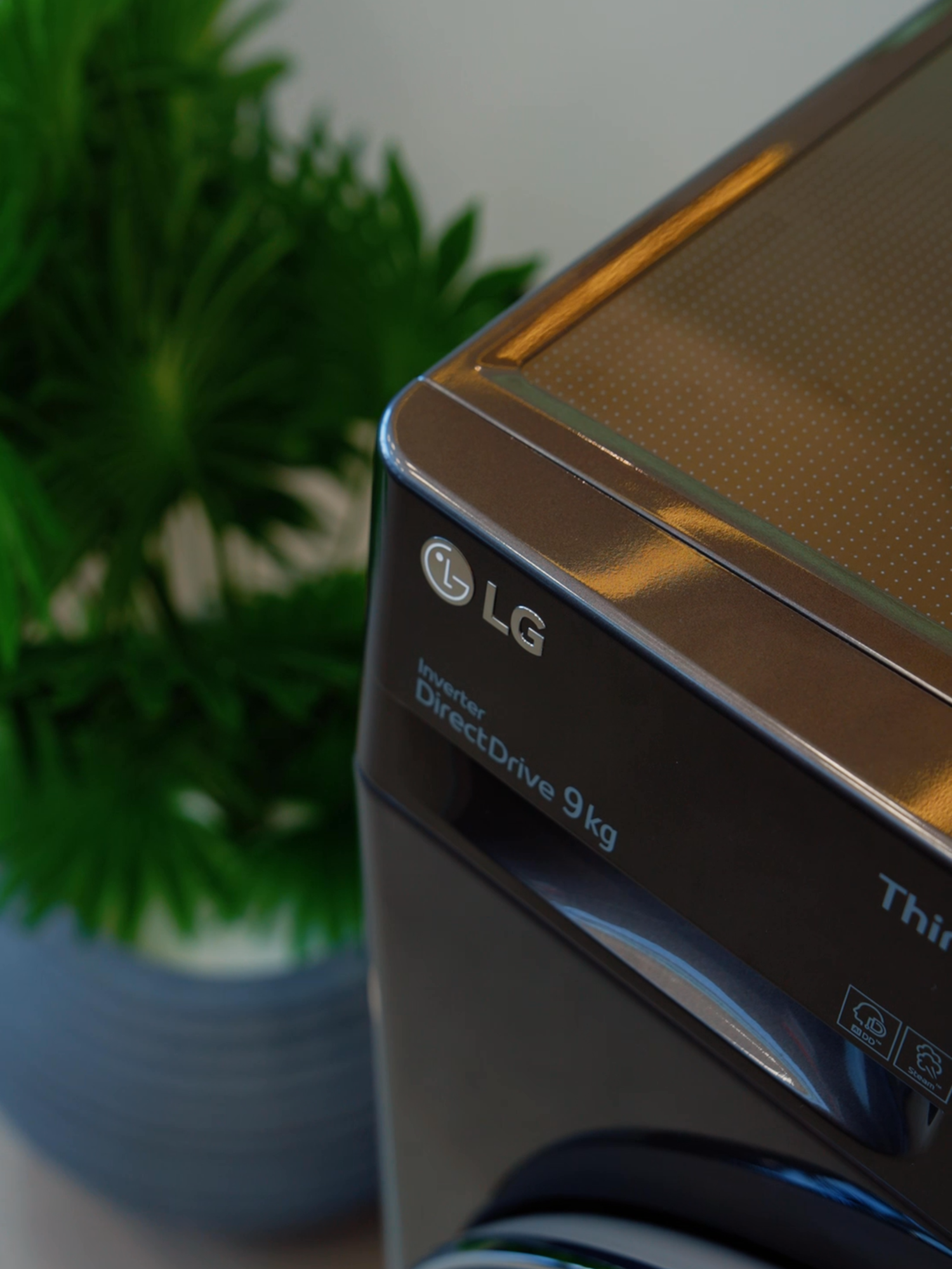 إنسي كل اللي تعرفه عن غسيل الهدوم، مع  LG Vivace بال AI خلت كل حاجة أسهل #LG #LifesGood #TheBetterLifeYouDeserve   رقم التسجيل الضريبي: 100-423-221