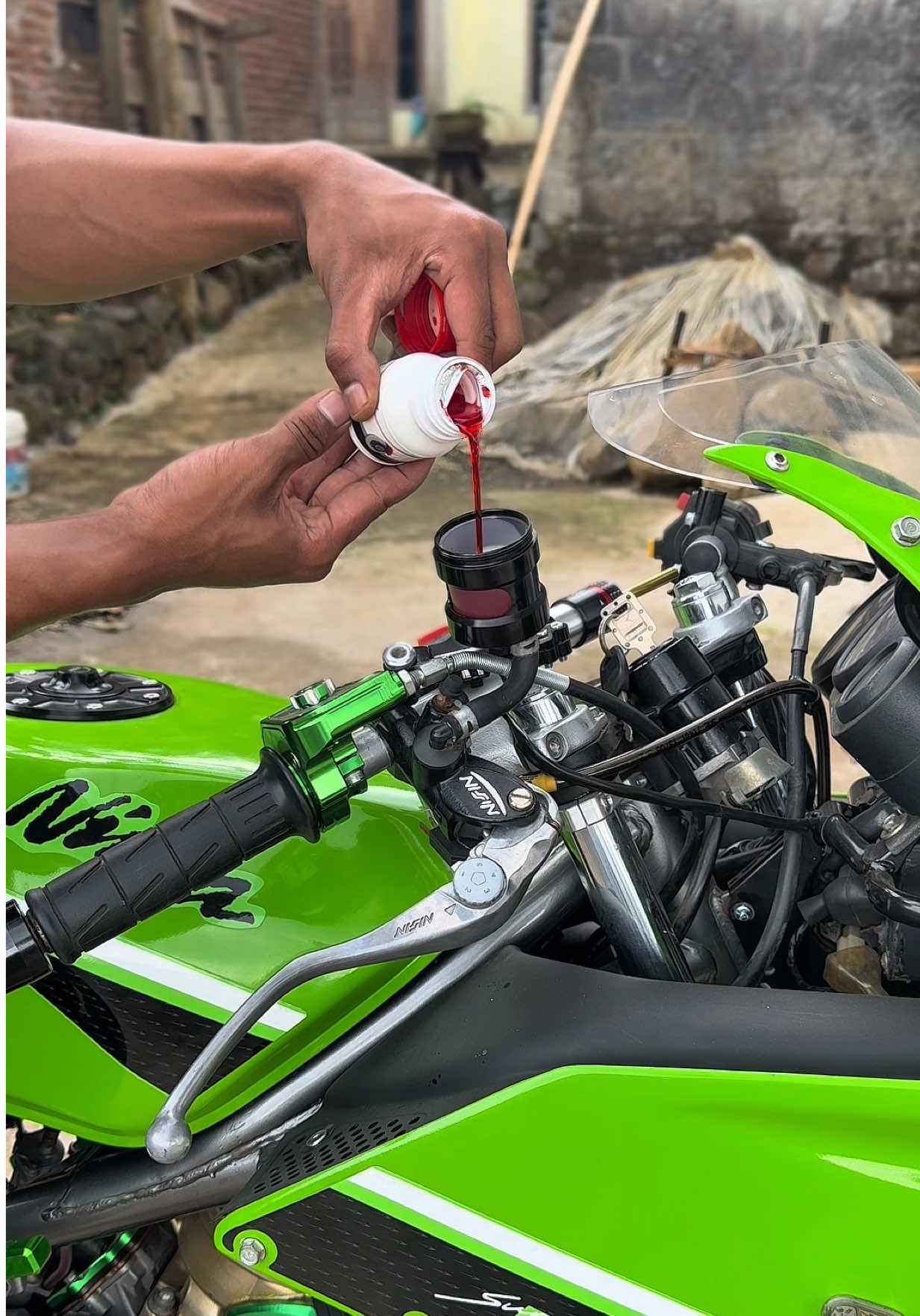 Tabung minyak rem lightech🔥  #tabungminyakrem #tabungrem #fyp 