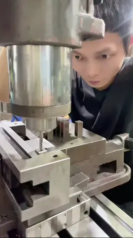 I'm afraid the tap will break if I clamp the part too tightly. But if I don't clamp it tightly enough, the workpiece lifts along with the drill. What's wrong here anyway? #Sawing #Fitter #Metalworking #Toolmaking #svanfonminilathe  #AssemblyWork #MechanicalRepair #IndustrialMechanic #WeldingSkills #PrecisionMachining #CNCTechnology #SheetMetalWork #DieFitter #MachineShop #MetalFabrication #MechanicalEngineering 