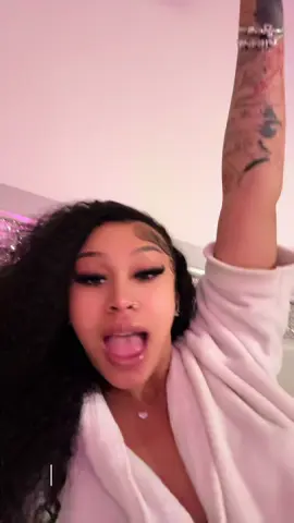 Baby shower was a success🩵  Hair: @Indiaa DaBratt💕  Install: @Kya Janay  Makeup: @YouTube: DeQueen Phillips ⭐️  #foryoupage #trending #34weekspregnant 