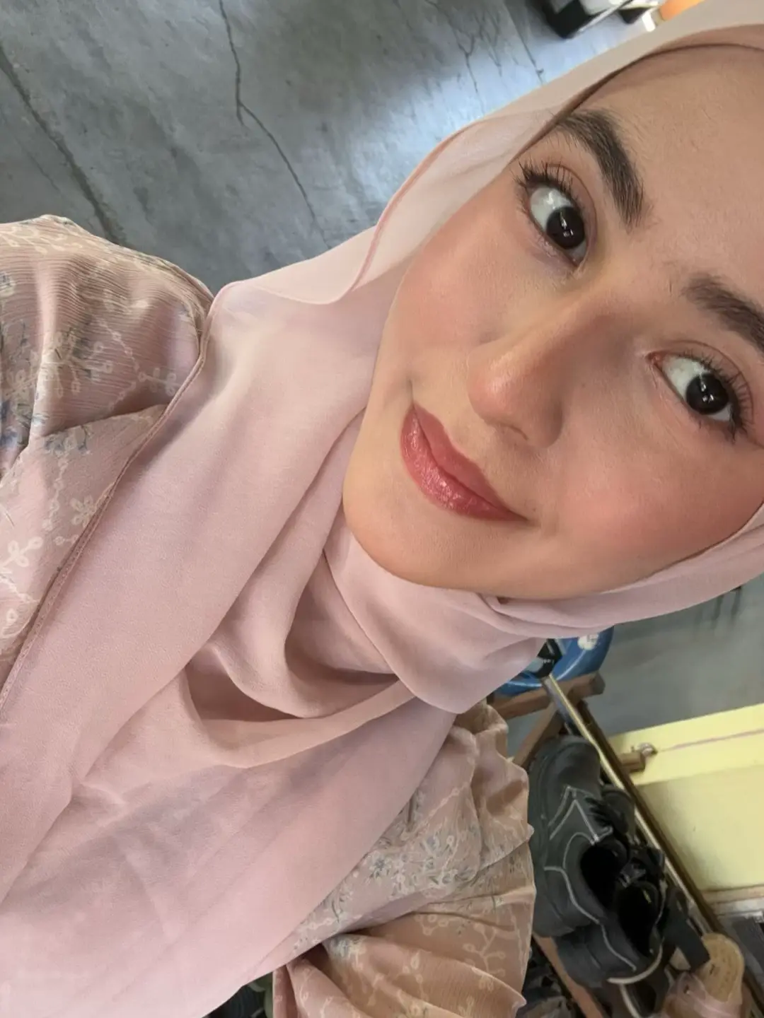 good food, good makeup, happy me🕊️✨