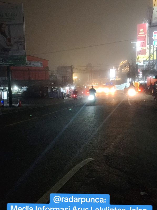 Hati hati malam ini puncak Bogor berkabut  #fyppuncakbogor #puncakberkabut  #gunungmas