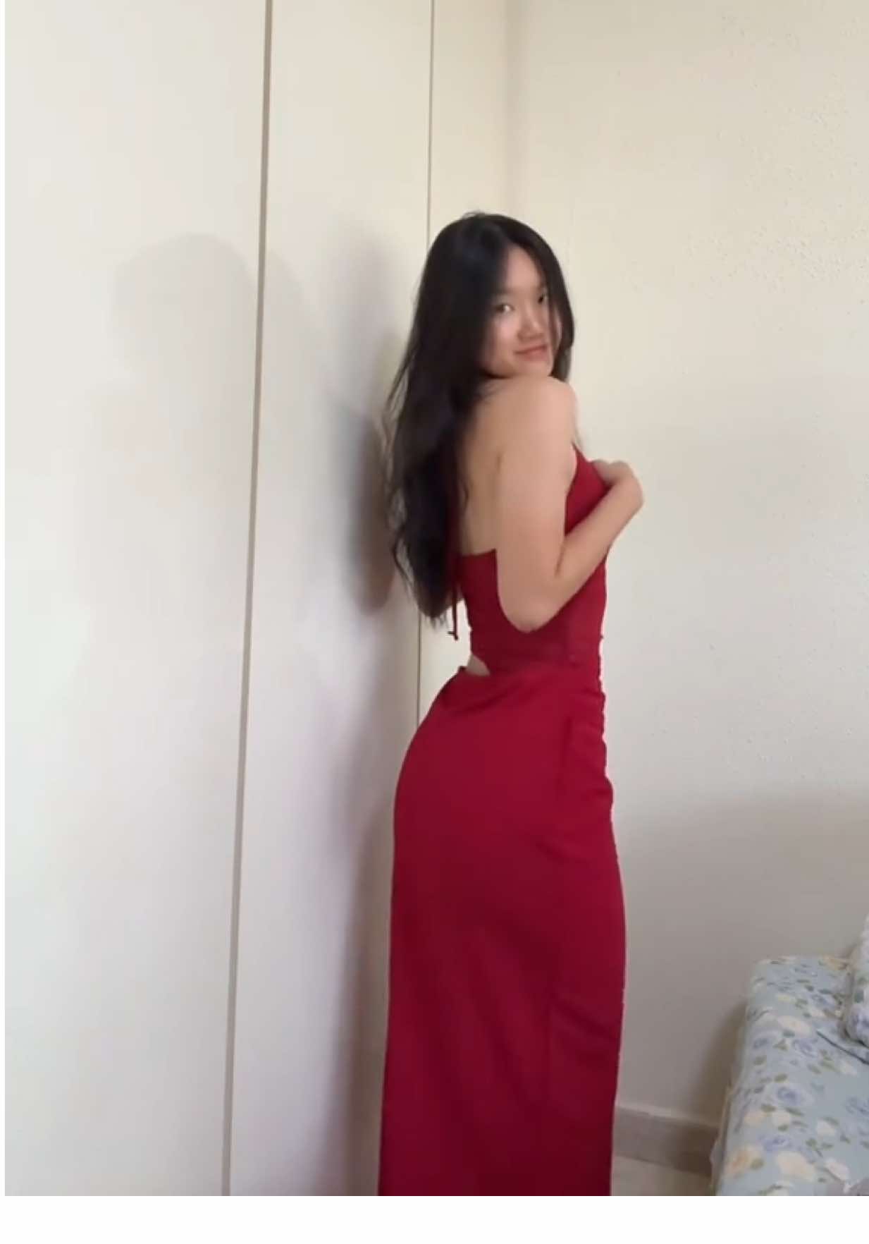 i love red ♥️ @OmgCute #omgcute #reddress #dress #tiktokshopsg #fyp 