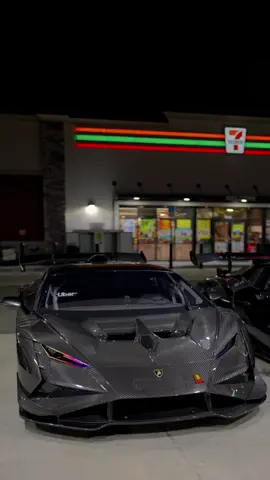 😏🦇🦇🏁#LamborghinisúpertrofeoEvo2 