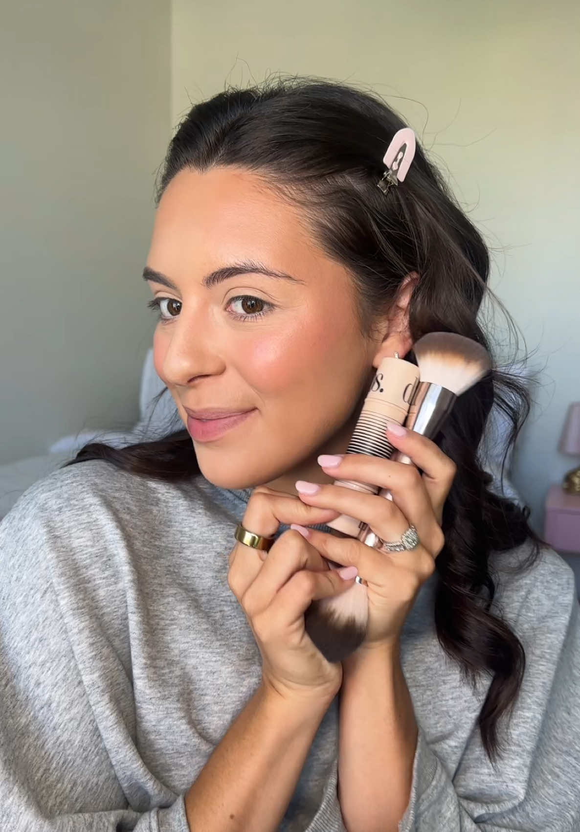 I’ve been LOVING this dibs duo + the brush in shade 2! #summermakeup #dibsbeauty #dibsduostick #MakeupRoutine #makeupreview