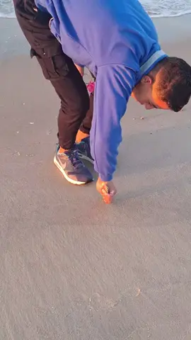 كم لايك تعطون ه الحرف...