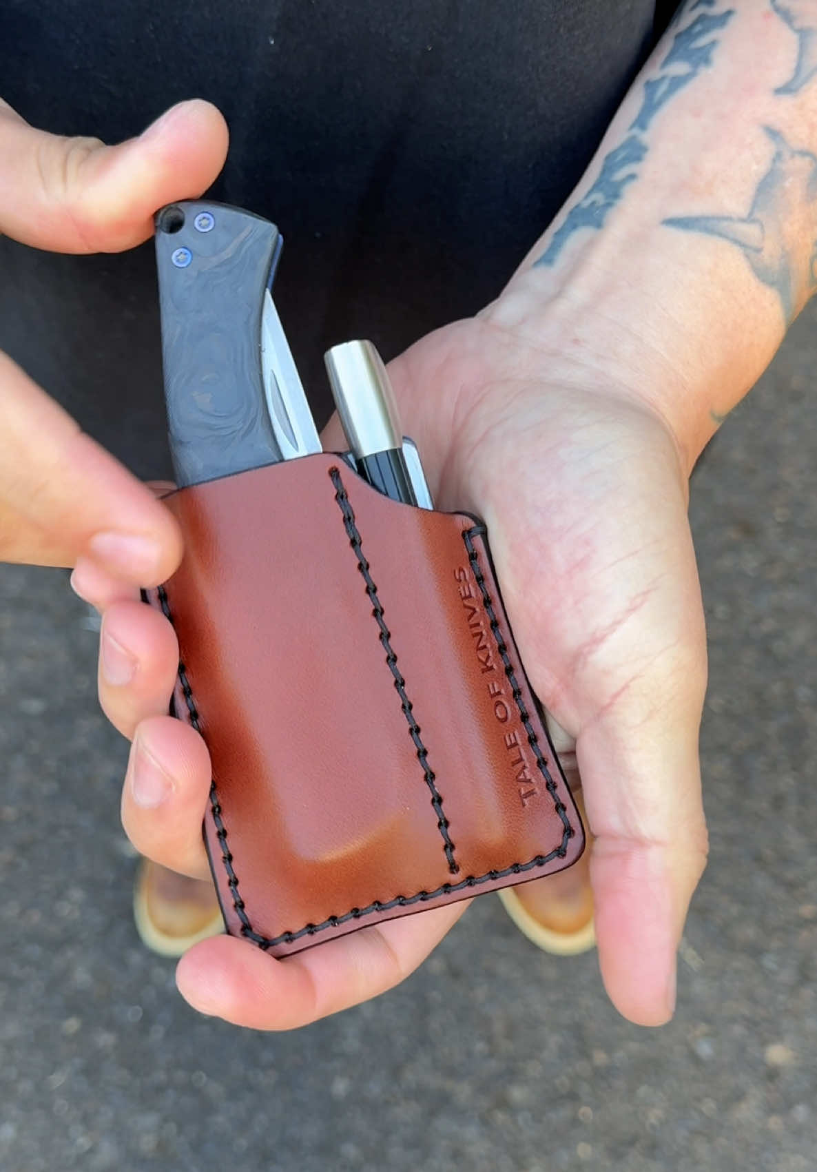#wallet check! It’s the Mini Bandit 2.0 for your everyday carry. It's the ultimate wallet meets pocket organizer for cash, cards, pocket knife and pen. #leather #wallets #pocket #srt Shop our handmade gear and support small businesses at www.taleofknives.com
