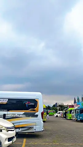 #sewa elf murah#driver muda#mojosari#jombang#sedoarjo#surabaya#gresik# alamat garasi.kab.mojokerto. kec. jetis.reservasi wa. 085730881651 #fyppppppppppppppppppppppp 