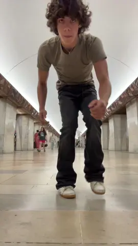 Mmm i can do dis #ianfreestyle #breakdance #dance #fyp 
